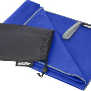 Niezwykle lekki i szybkoschnący ręcznik Pieter z plastiku PET z recyklingu 130 x 80 cm 12701221