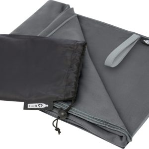 Niezwykle lekki i szybkoschnący ręcznik Pieter z plastiku PET z recyklingu 130 x 80 cm 12701221