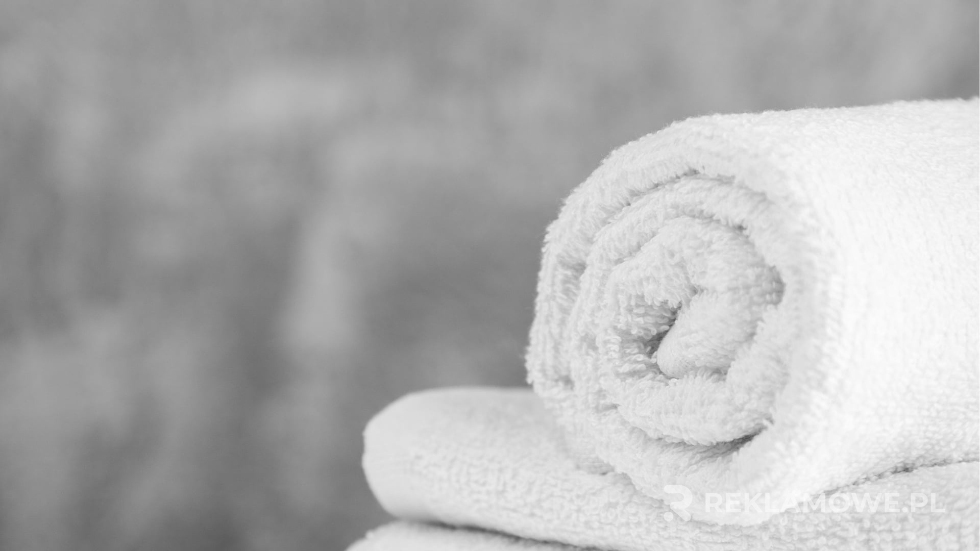 Ręcznik reklamowy na tle spa