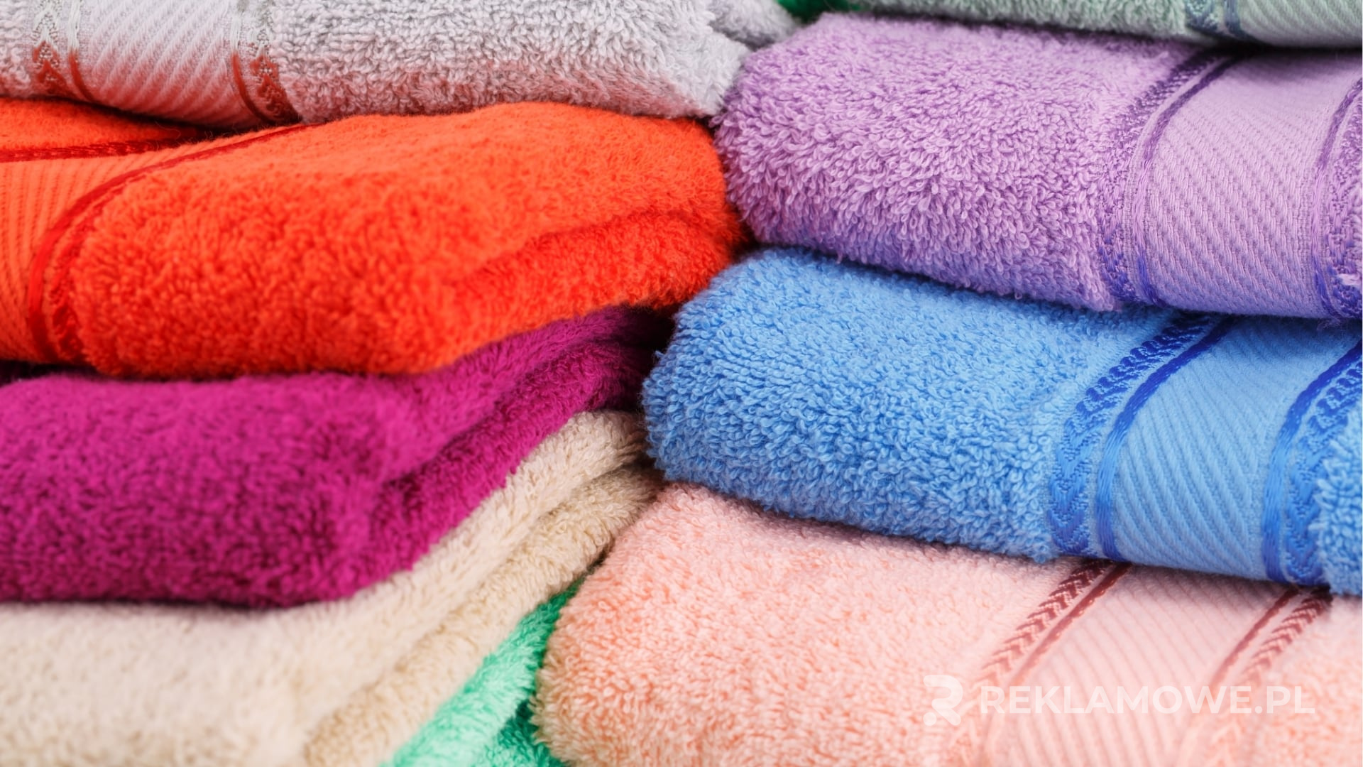 Ręczniki reklamowe dla spa – komfort, estetyka i promocja marki