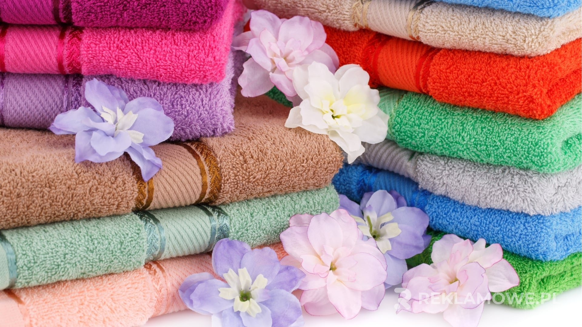 Różnorodność stylów i kolorów ręczników